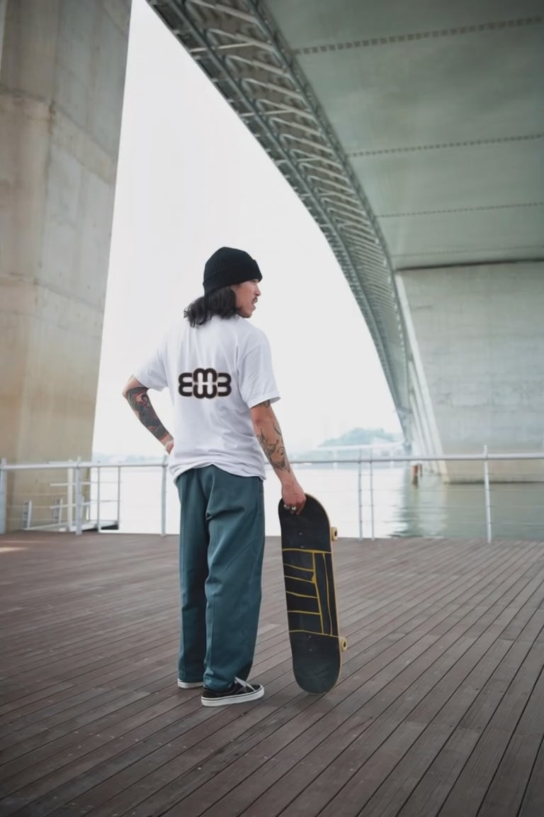 MOKA BLUR |Unisex Oversized Standard T-Shirt